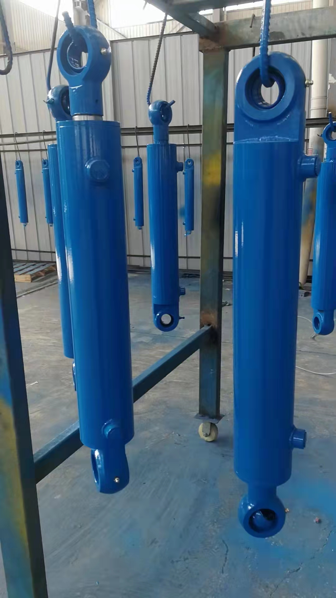 液壓油缸的介紹(圖2) e353548b7125d7ced13d443c874f2e7.jpg